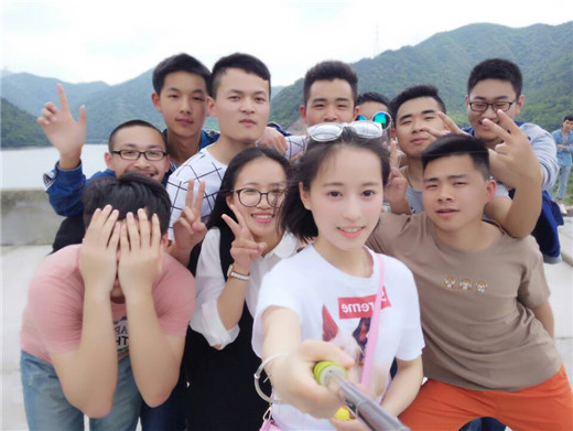 http://mobiles.zhoushan.cn/app/ly/201803/W020180312581412507345.jpg